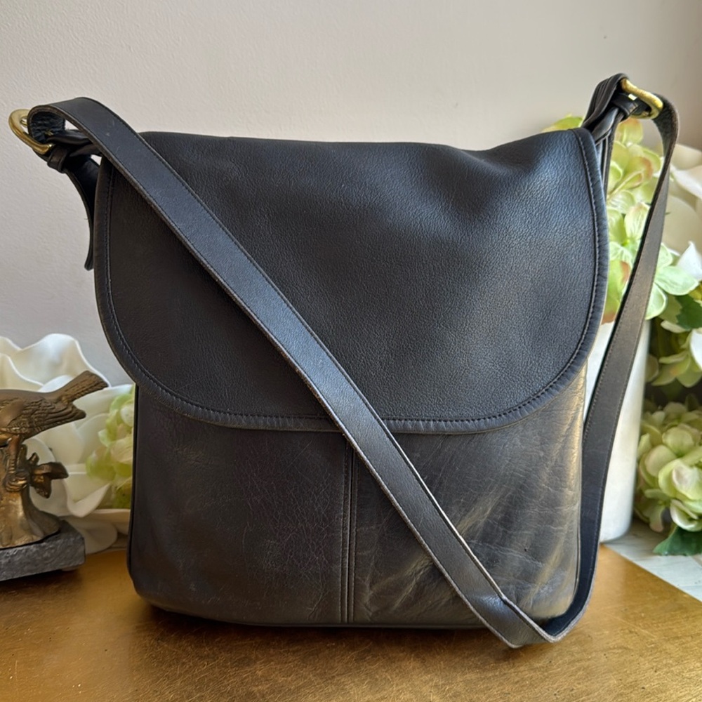 Coach Vintage Classic Legacy Whitney Flap Crossbody in Black Leather Pre 1994